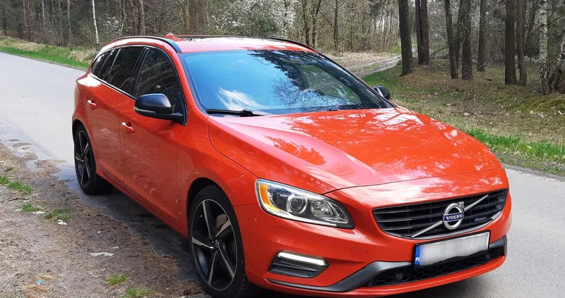 samochody osobowe Volvo V60 cena 69999 przebieg: 173000, rok produkcji 2015 z Lubartów